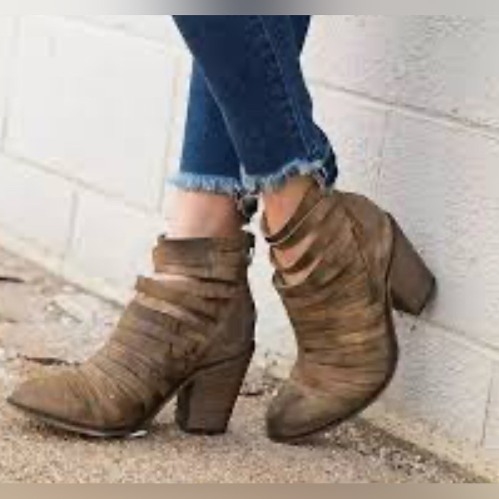 Free People Stylish Brown Ankle Boots
